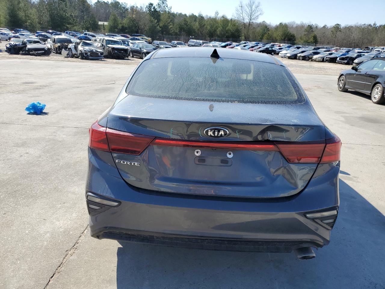 2021 KIA FORTE FE - Image 6