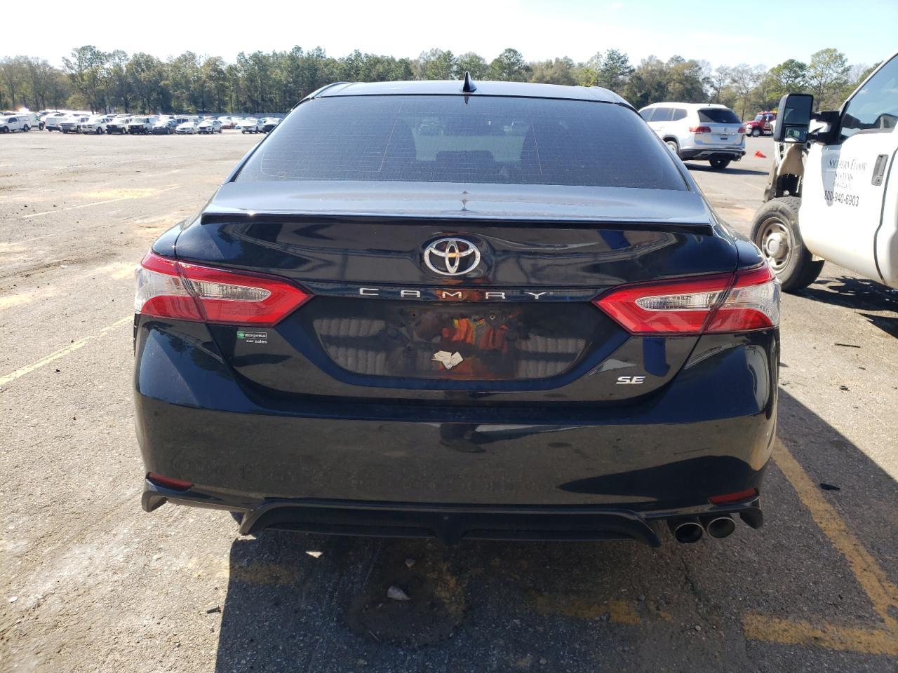 2020 TOYOTA CAMRY SE - Image 6