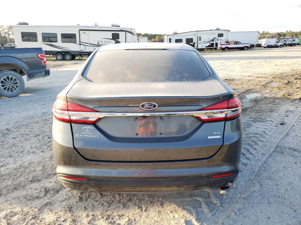 2017 FORD FUSION SE - Image 6