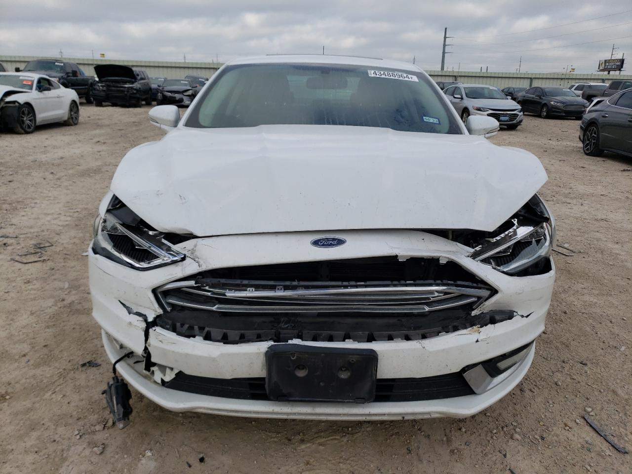 2017 FORD FUSION SE - Image 5