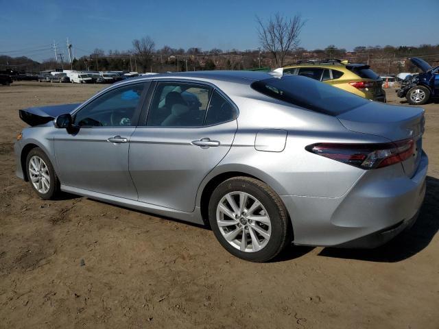 2023 Toyota Camry Le - Фото 2