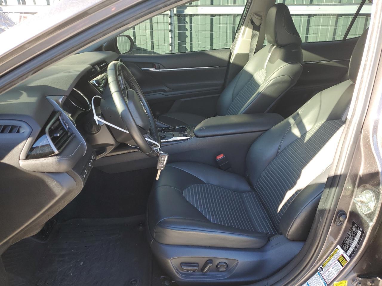 2020 TOYOTA CAMRY SE - Image 7