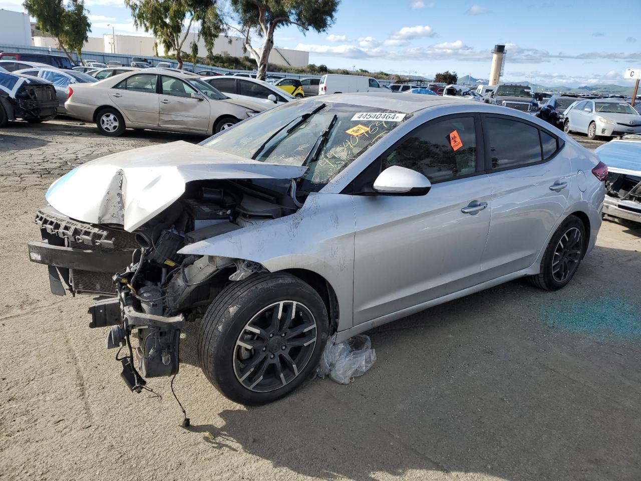 2017 HYUNDAI ELANTRA SE