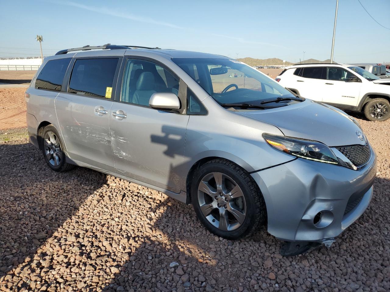 2015 TOYOTA SIENNA SPO - Фото 4