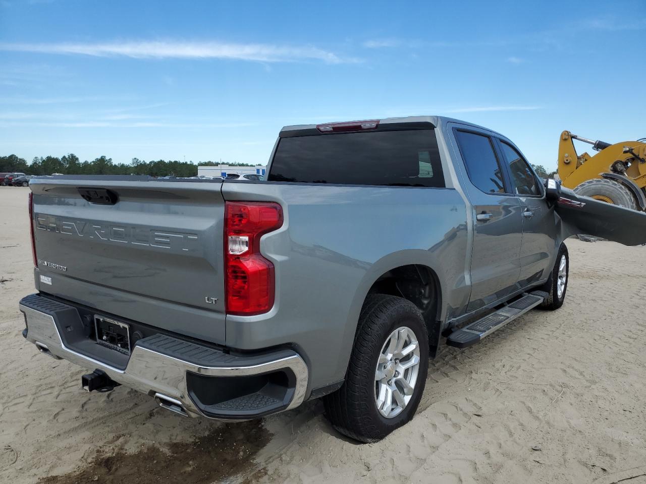 2023 CHEVROLET SILVERADO - Фото 3
