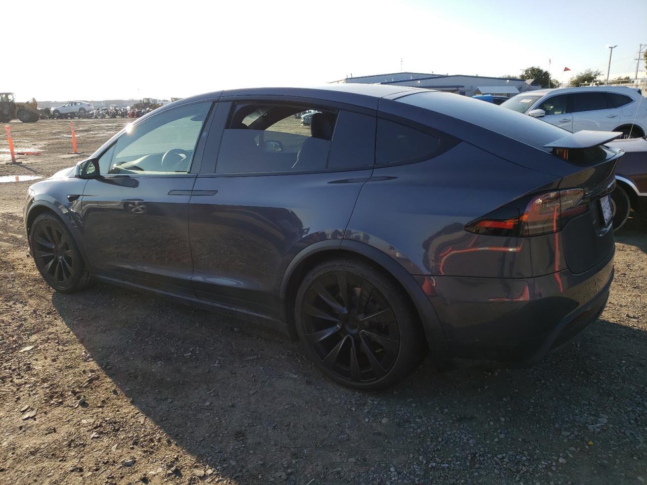 2023 TESLA MODEL X - Image 2