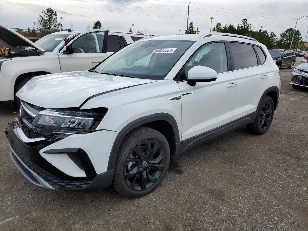 2023 VOLKSWAGEN TAOS SE