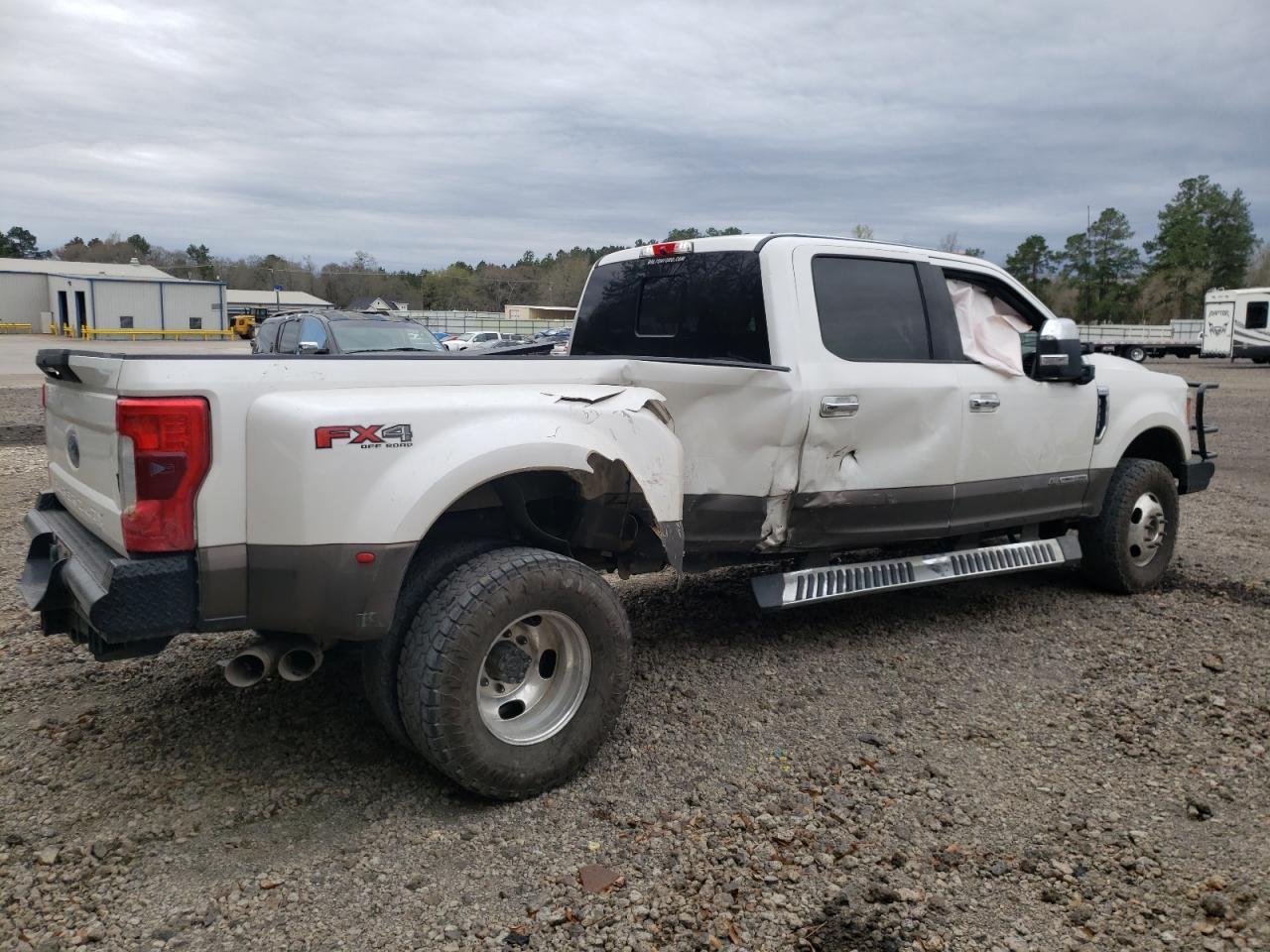 2017 FORD F350 SUPER - Image 3