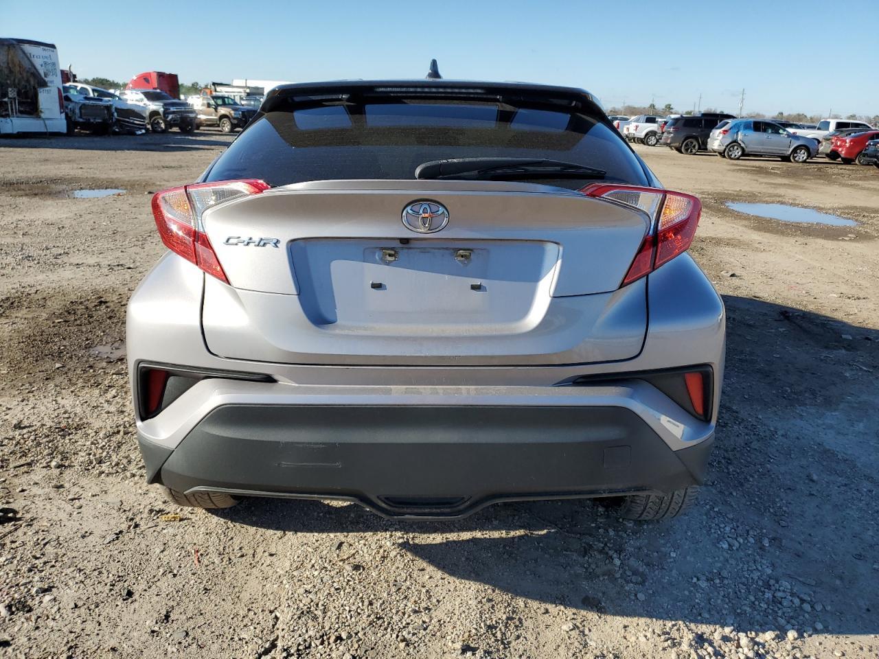 2019 TOYOTA C-HR XLE - Фото 6