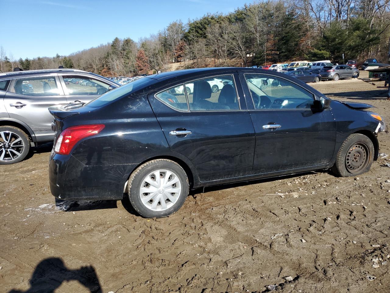 2016 NISSAN VERSA S - Фото 3