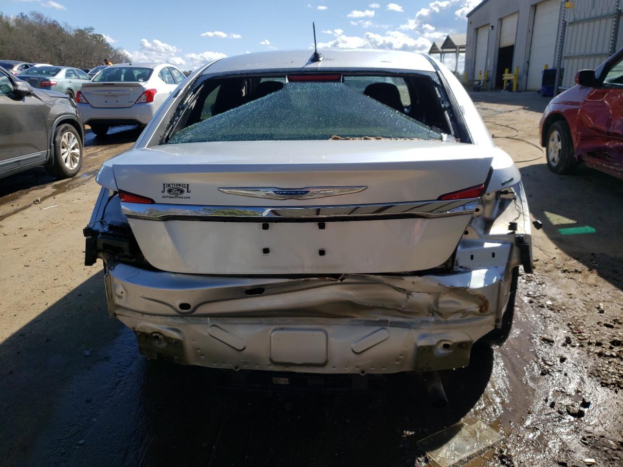 2012 CHRYSLER 200 LX - Image 6