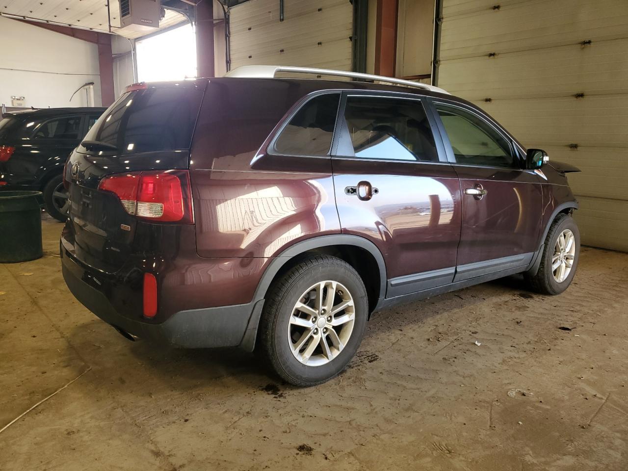 2015 KIA SORENTO LX - Image 3