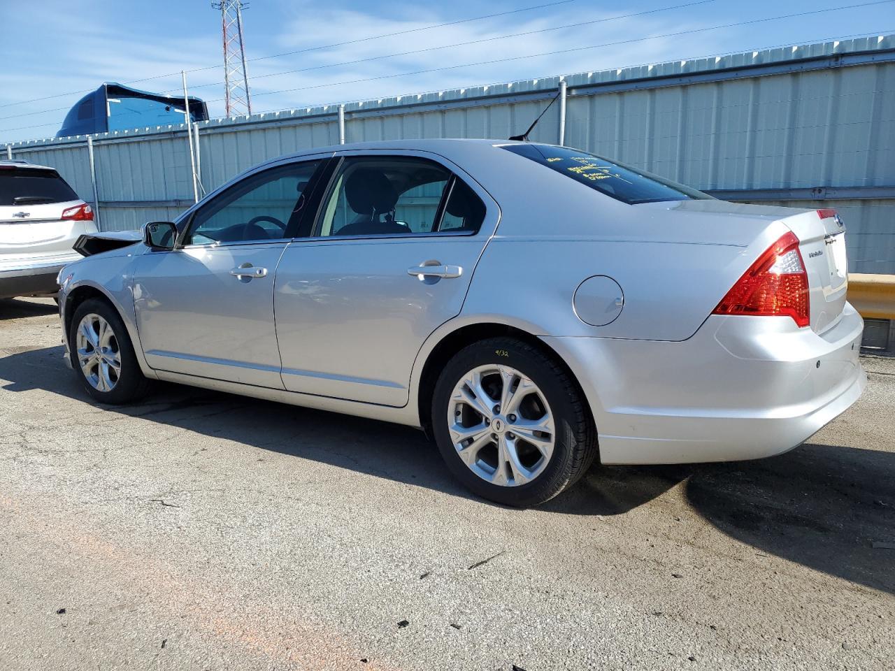 2012 FORD FUSION SE - Image 2