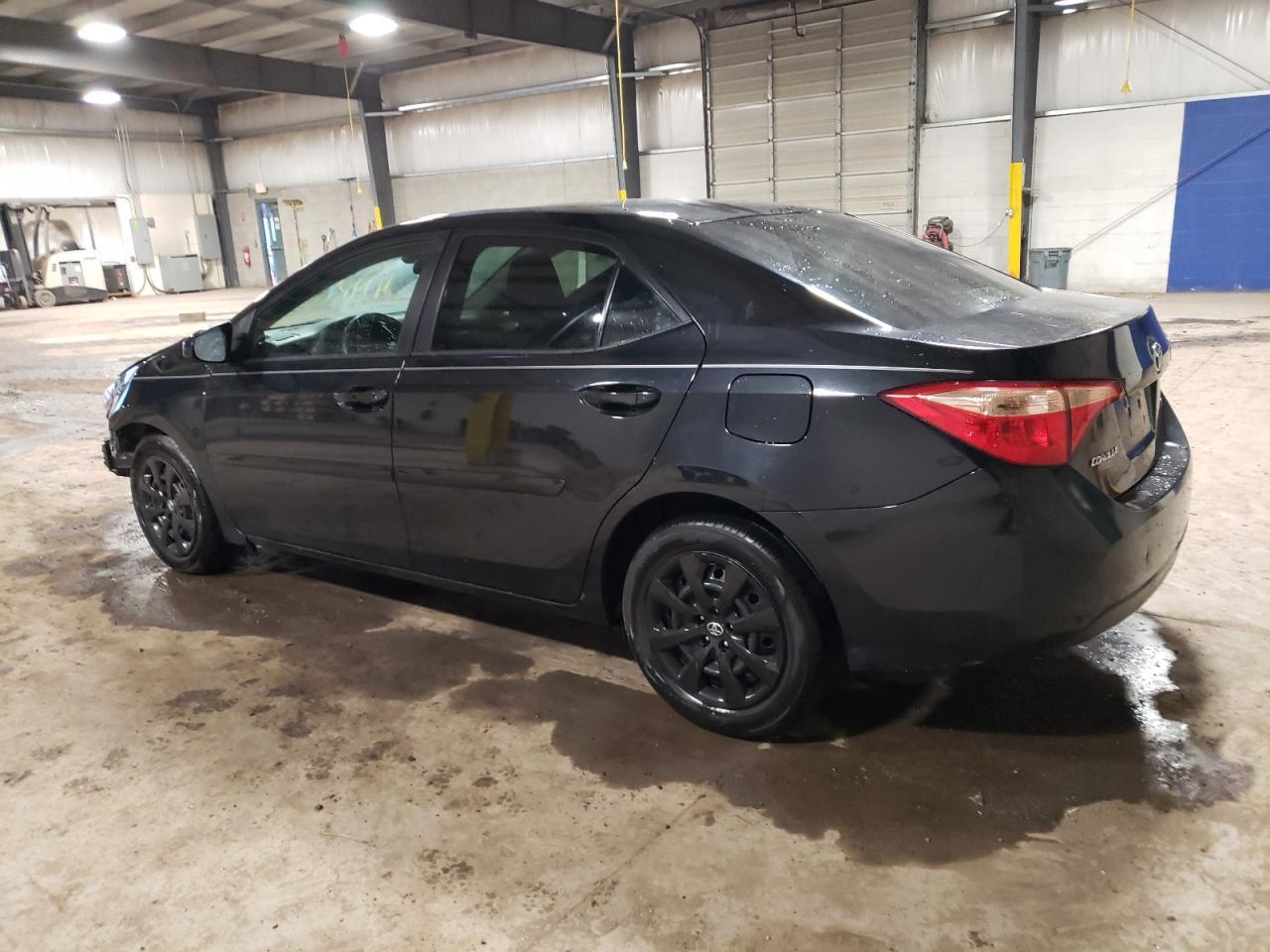 2018 TOYOTA COROLLA L - Фото 2