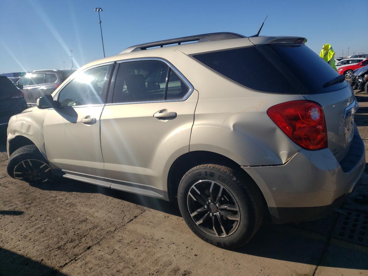 2011 CHEVROLET EQUINOX LT - Фото 2