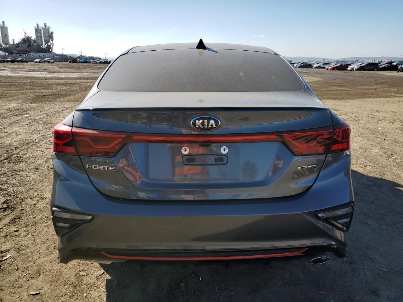 2021 KIA FORTE GT L - Image 6