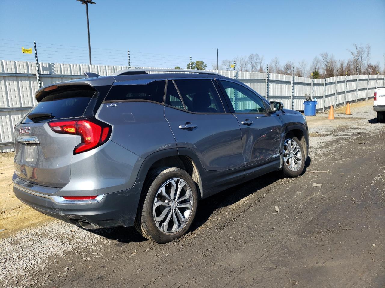 2019 GMC TERRAIN SL - Фото 3