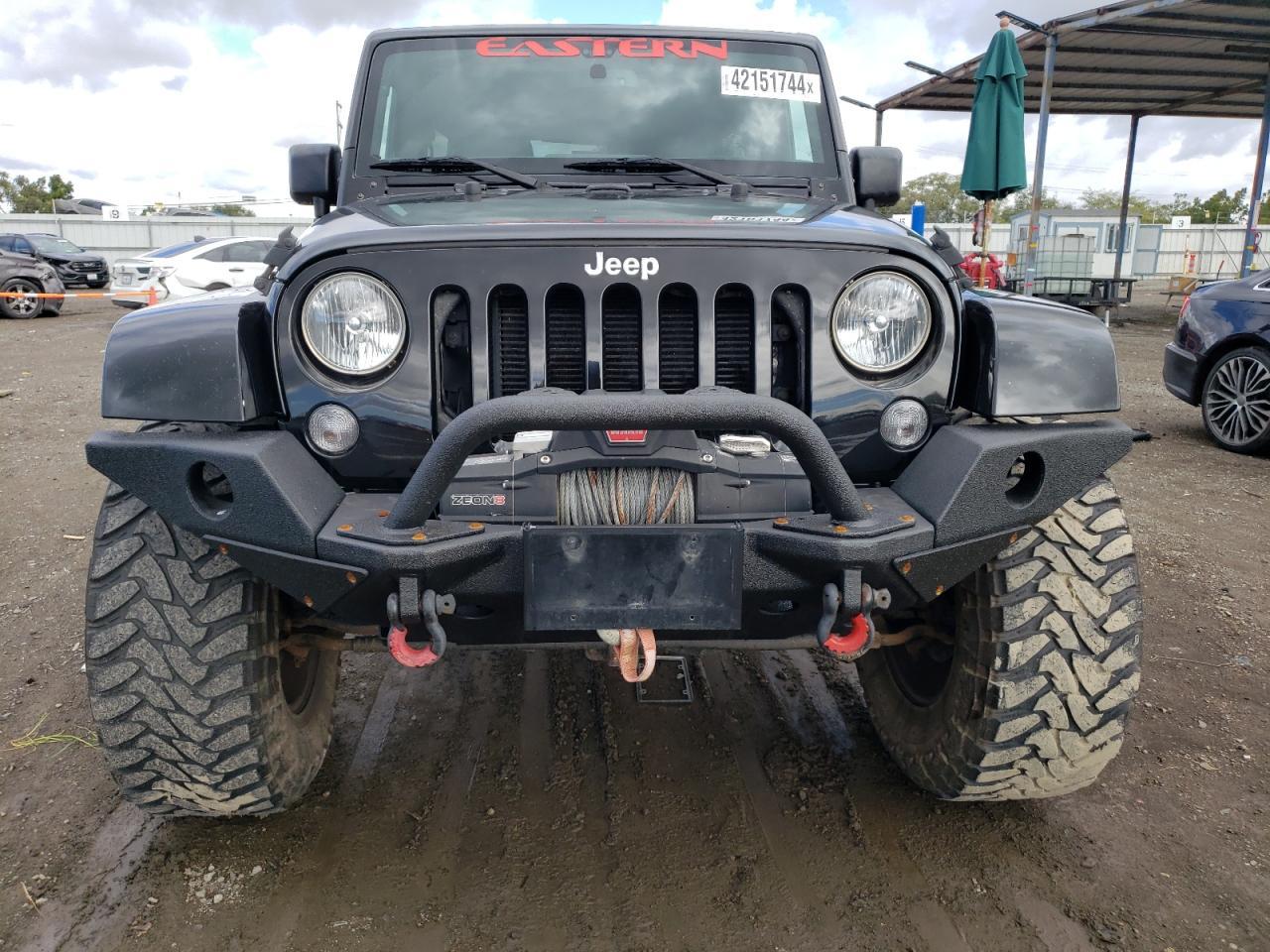 2015 JEEP WRANGLER U - Image 5