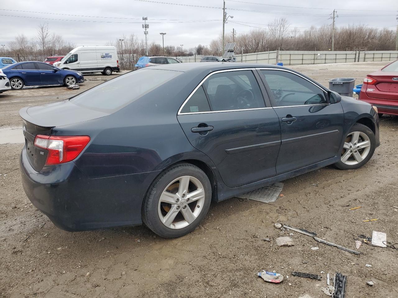 2014 TOYOTA CAMRY L - Image 3