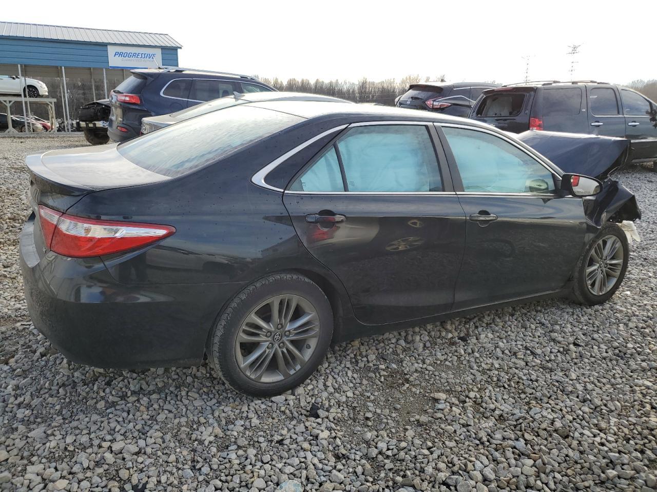 2017 TOYOTA CAMRY LE - Фото 3