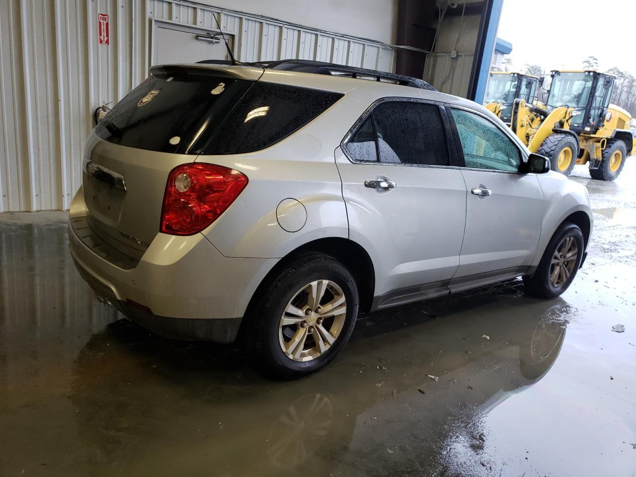 2011 CHEVROLET EQUINOX LT - Фото 3