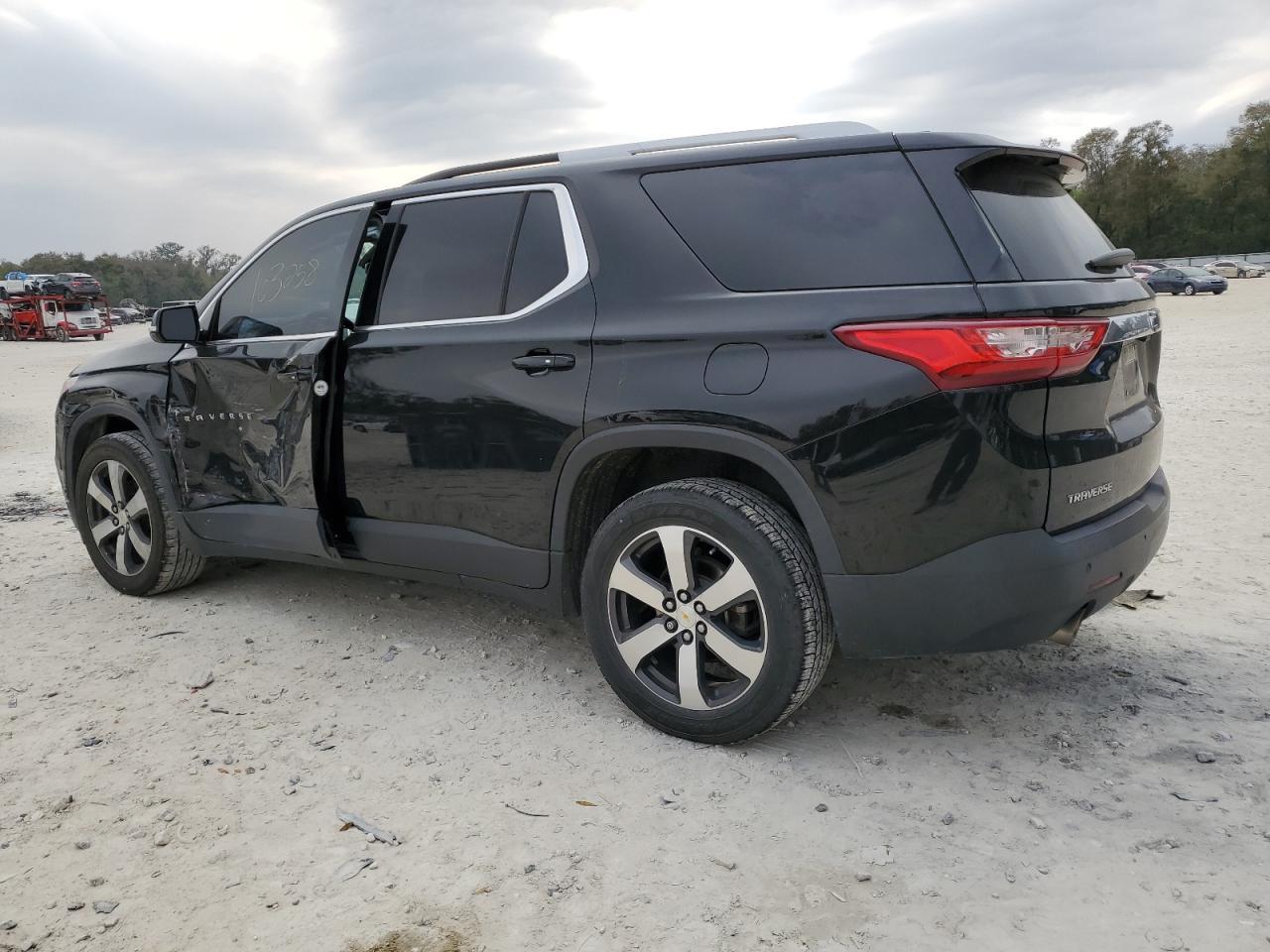 2018 CHEVROLET TRAVERSE L - Image 2