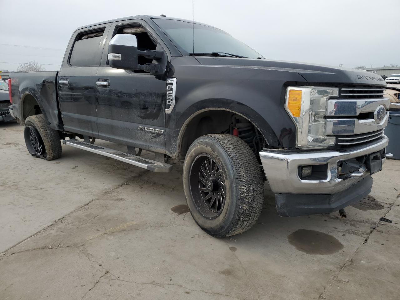 2017 FORD F250 SUPER - Image 4