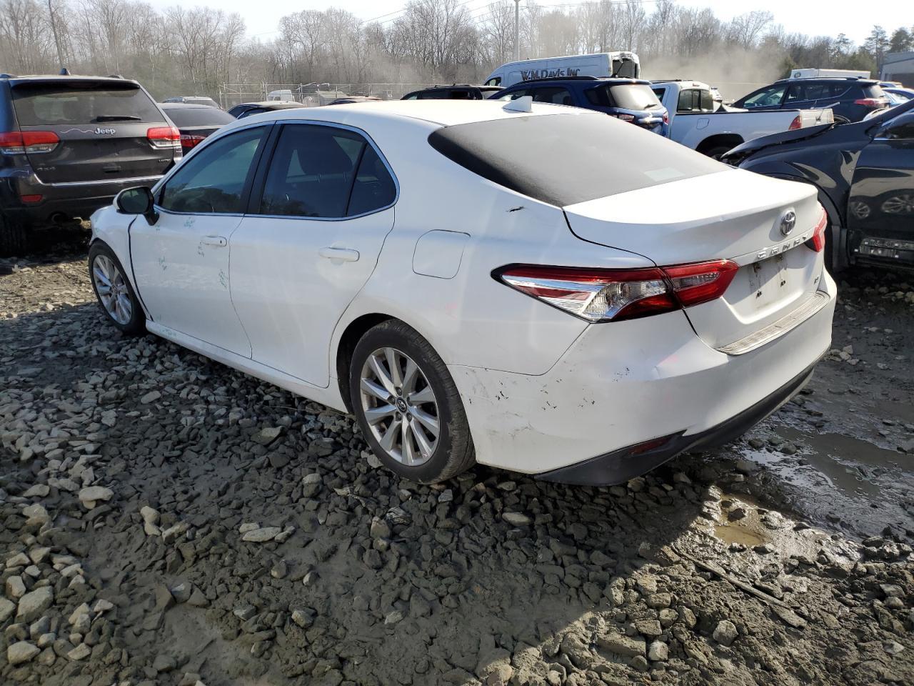 2020 TOYOTA CAMRY LE - Фото 2