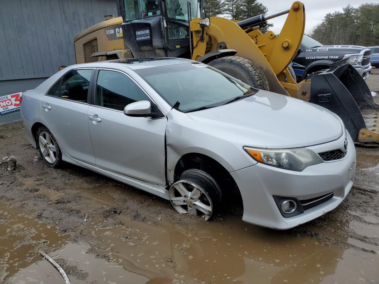 2014 TOYOTA CAMRY L - Фото 4