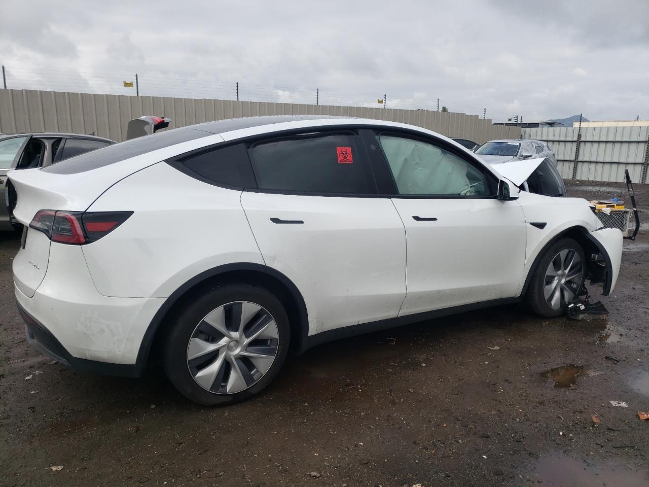 2023 TESLA MODEL Y - Image 3