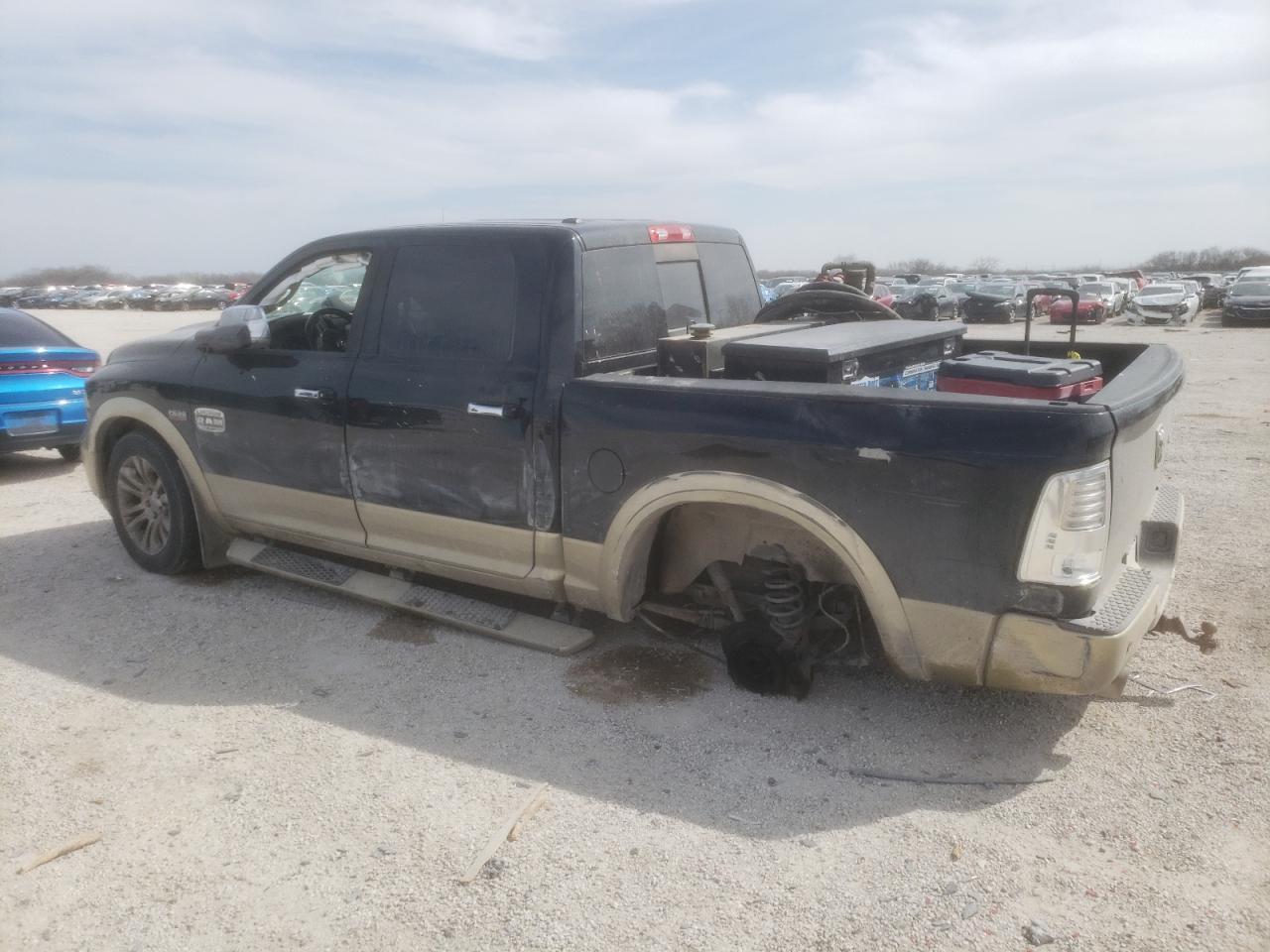 2015 RAM 1500 LONGH - Фото 2