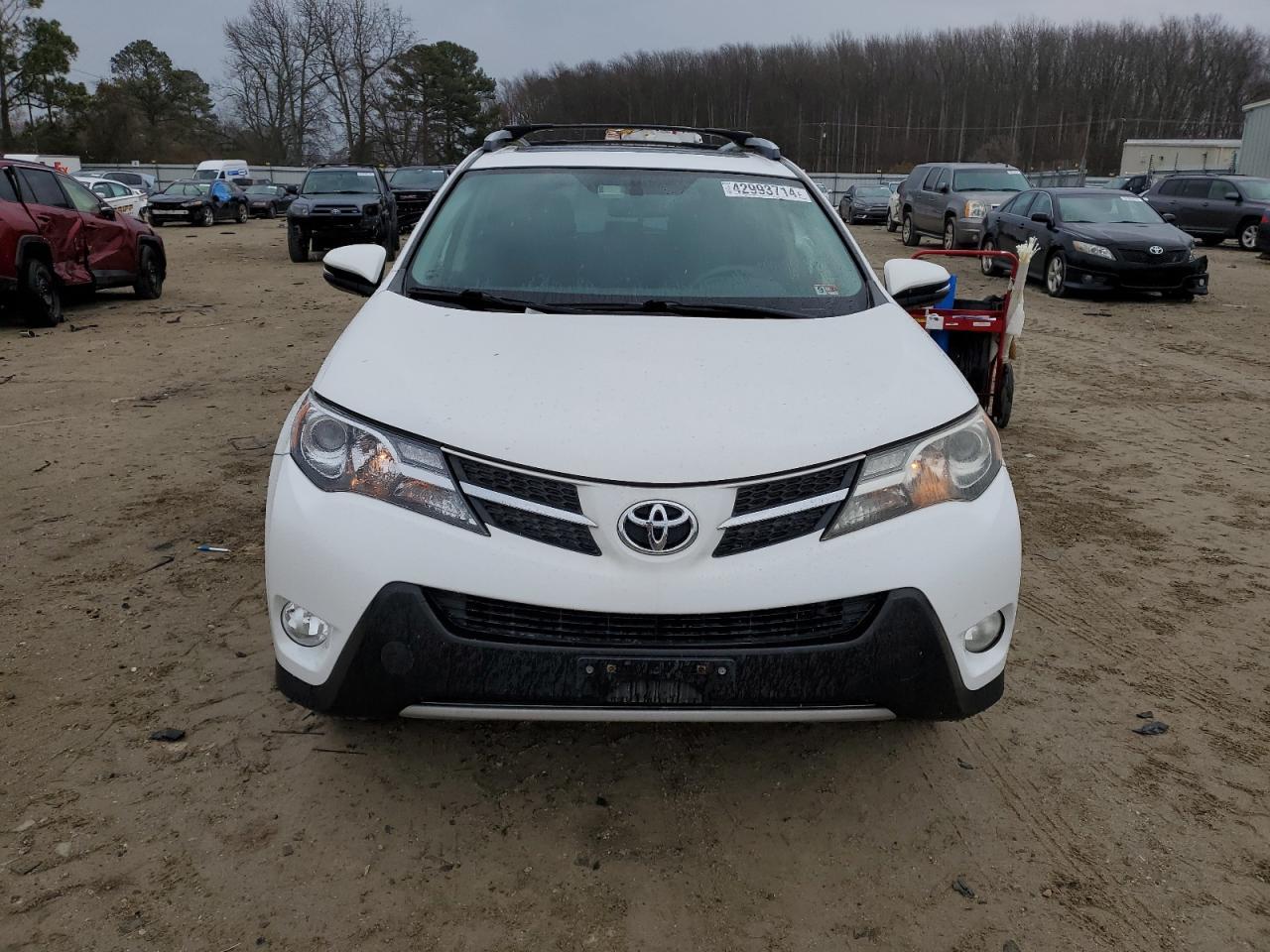 2015 TOYOTA RAV4 XLE - Фото 5