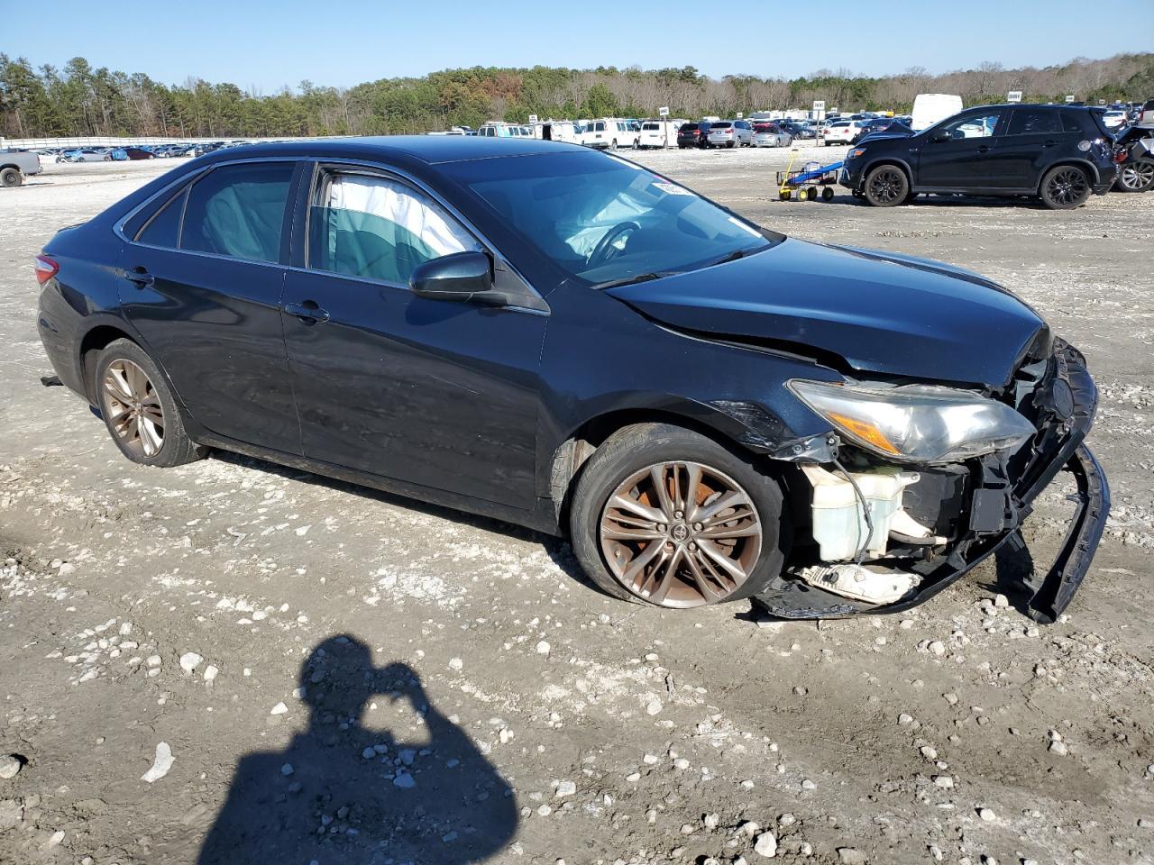 2016 TOYOTA CAMRY LE - Фото 4