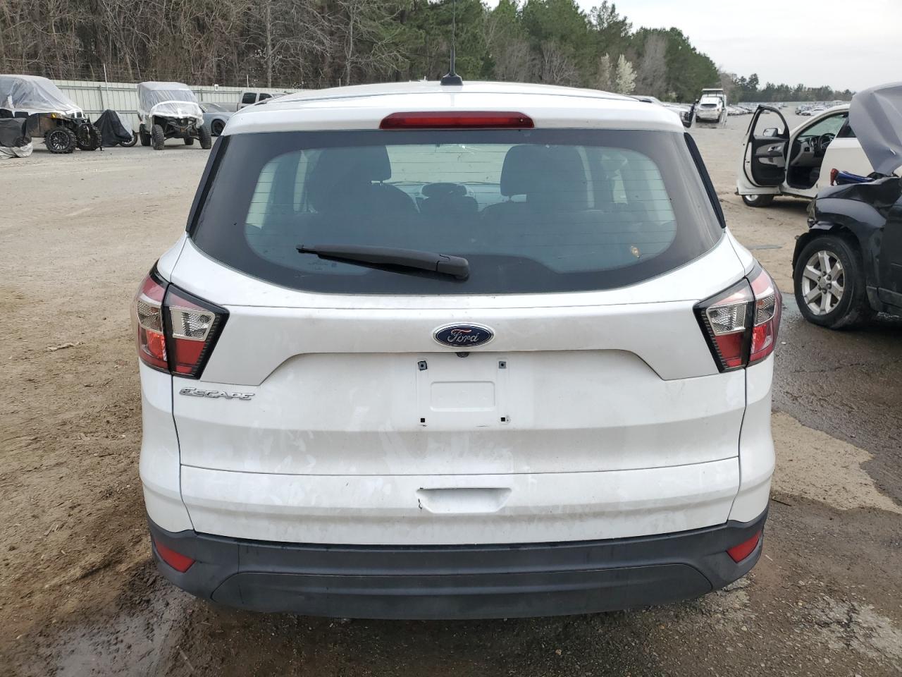 2017 FORD ESCAPE S - Image 6