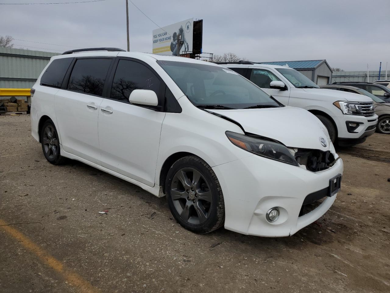 2015 TOYOTA SIENNA SPO - Фото 4