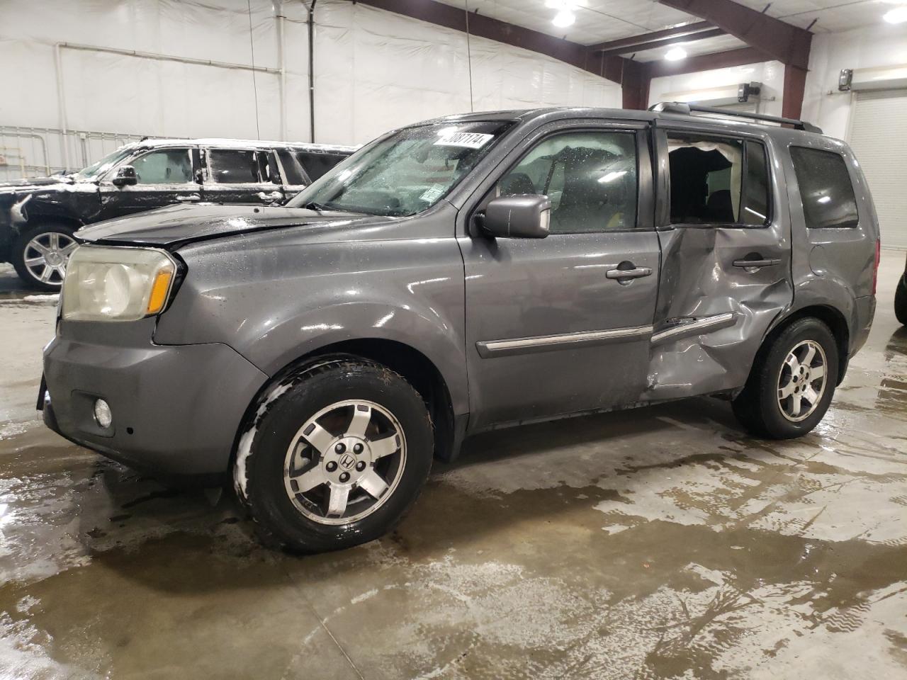 2011 HONDA PILOT TOUR car image