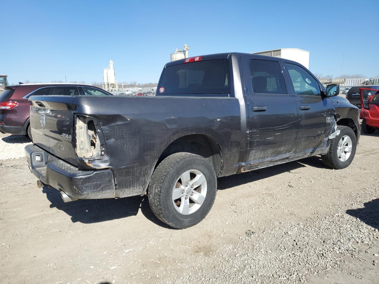 2017 RAM 1500 ST - Image 3