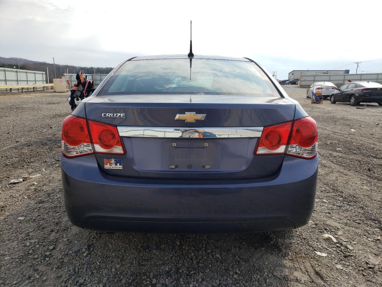 2014 CHEVROLET CRUZE LS - Image 6