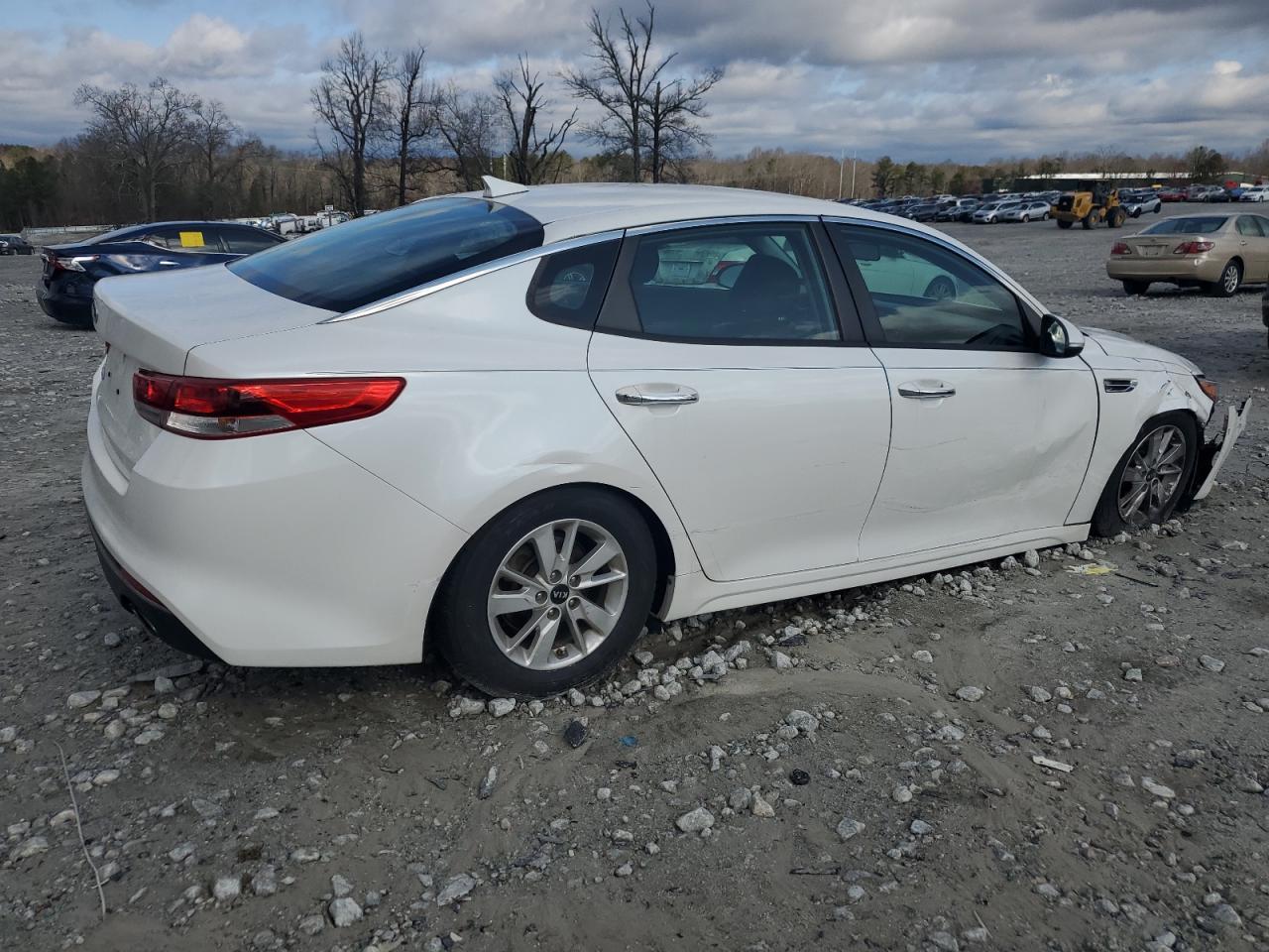 2016 KIA OPTIMA LX - Фото 3