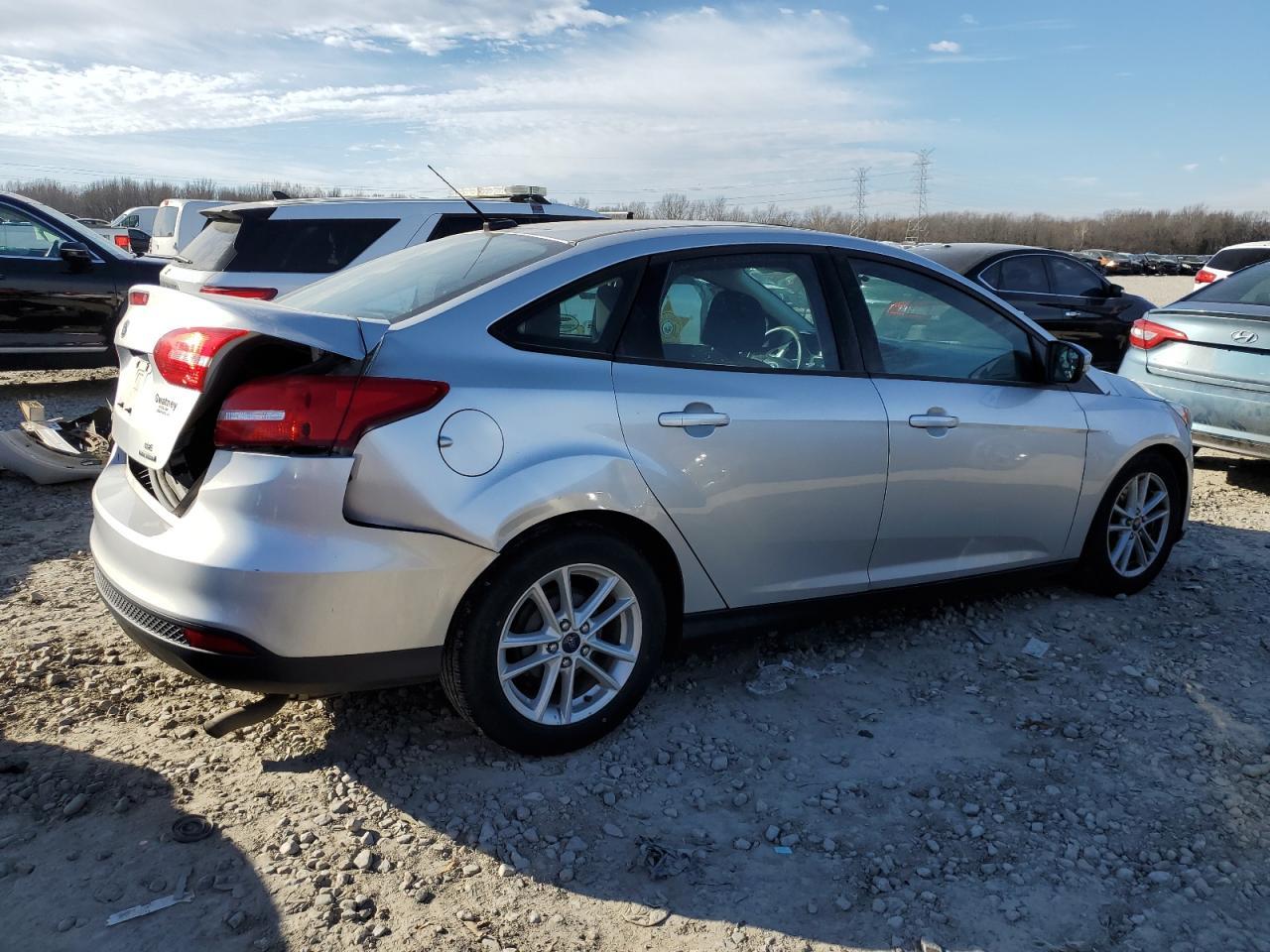 2016 FORD FOCUS SE - Фото 3