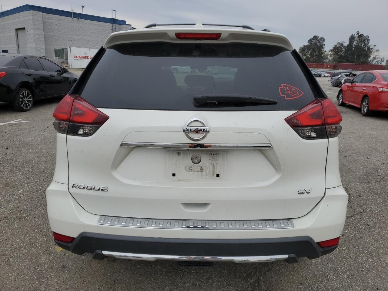 2017 NISSAN ROGUE S - Фото 6