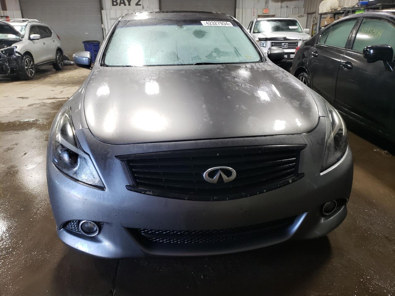 2012 INFINITI G37 - Image 5