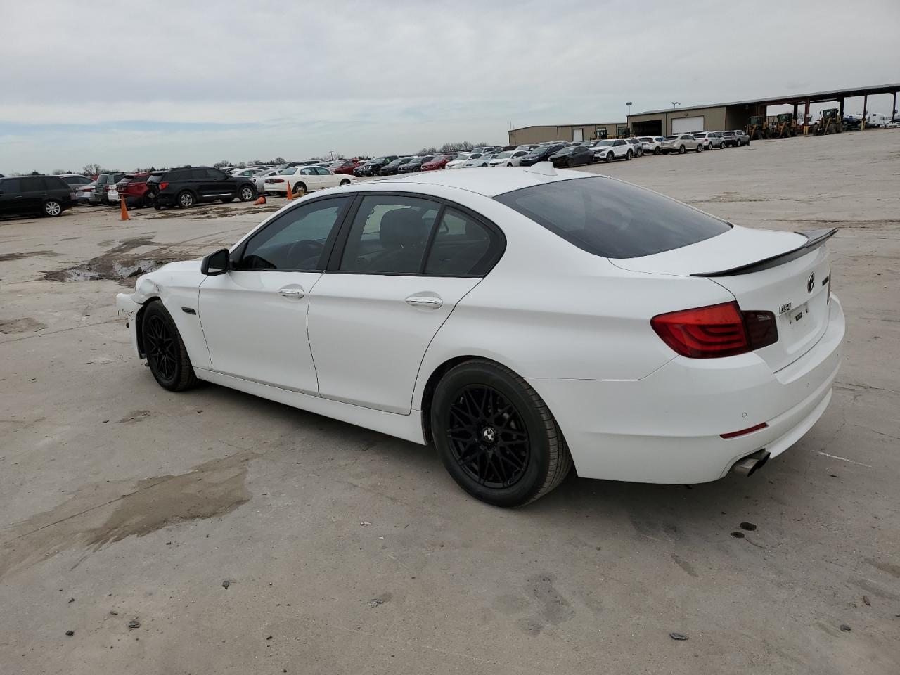 2013 BMW 528 XI - Image 2
