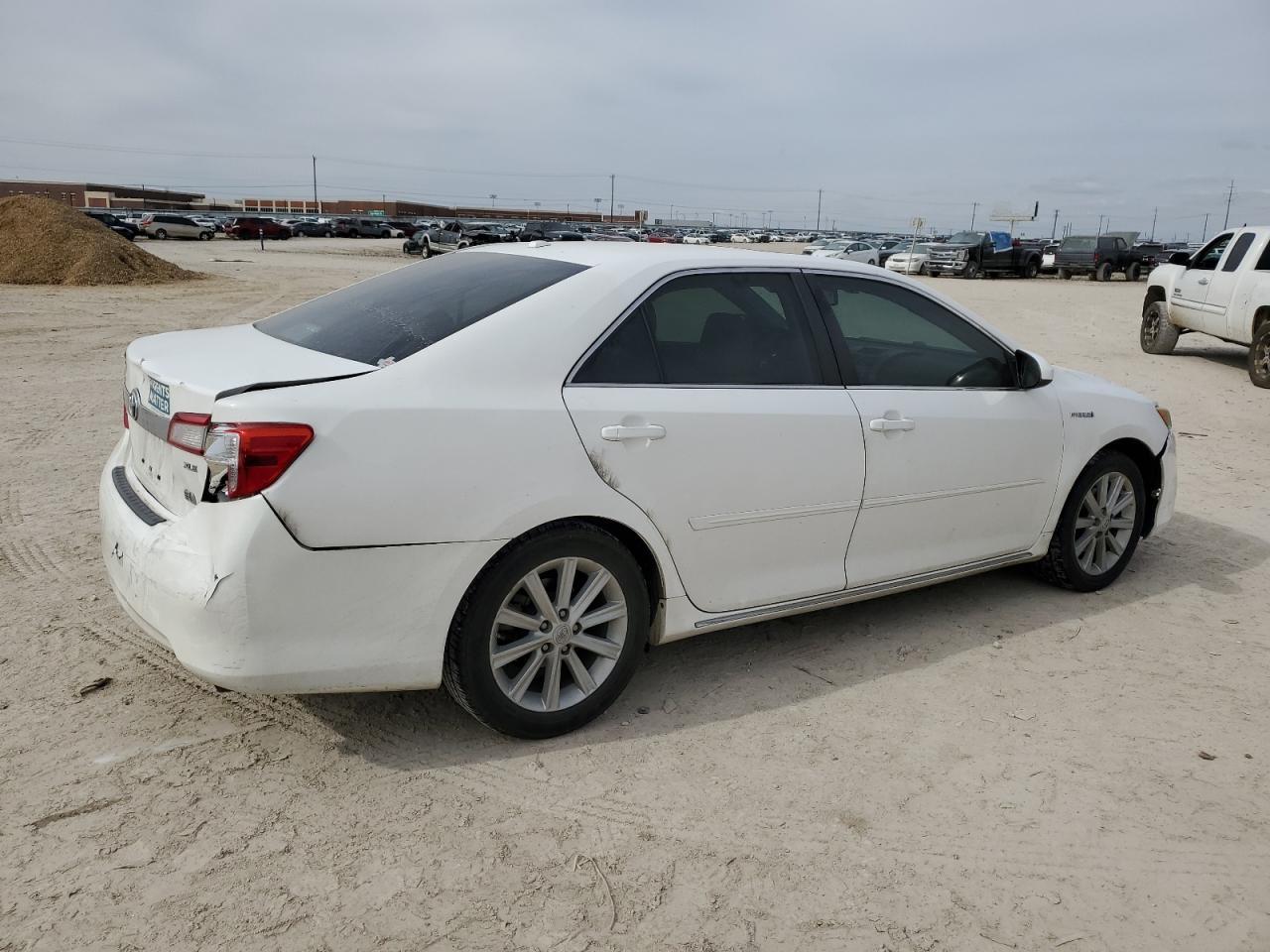 2012 TOYOTA CAMRY HYBR - Image 3