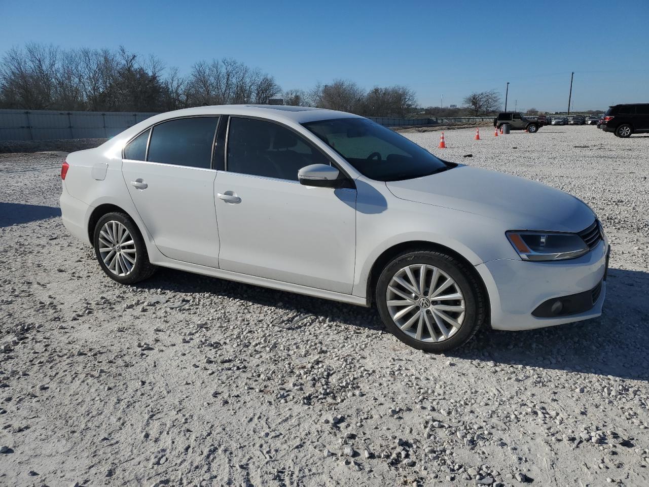 2014 VOLKSWAGEN JETTA SEL - Image 4