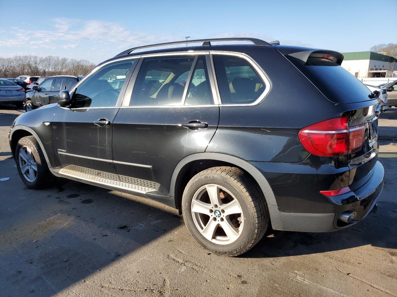 2013 BMW X5 XDRIVE3 - Image 2