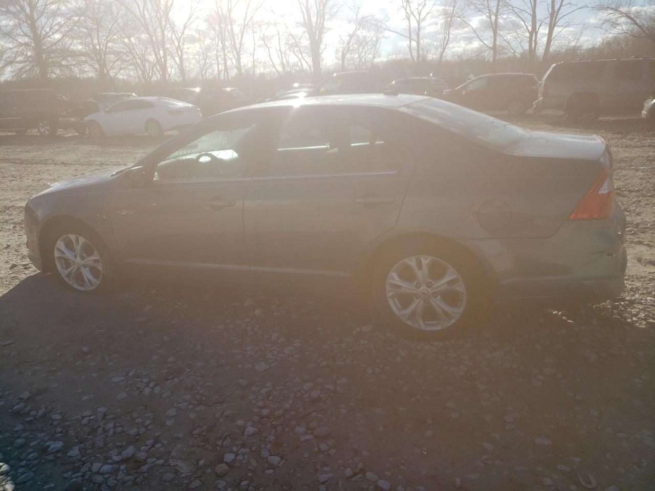 2012 FORD FUSION SE - Image 2