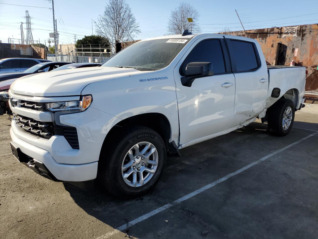2024 CHEVROLET SILVERADO
