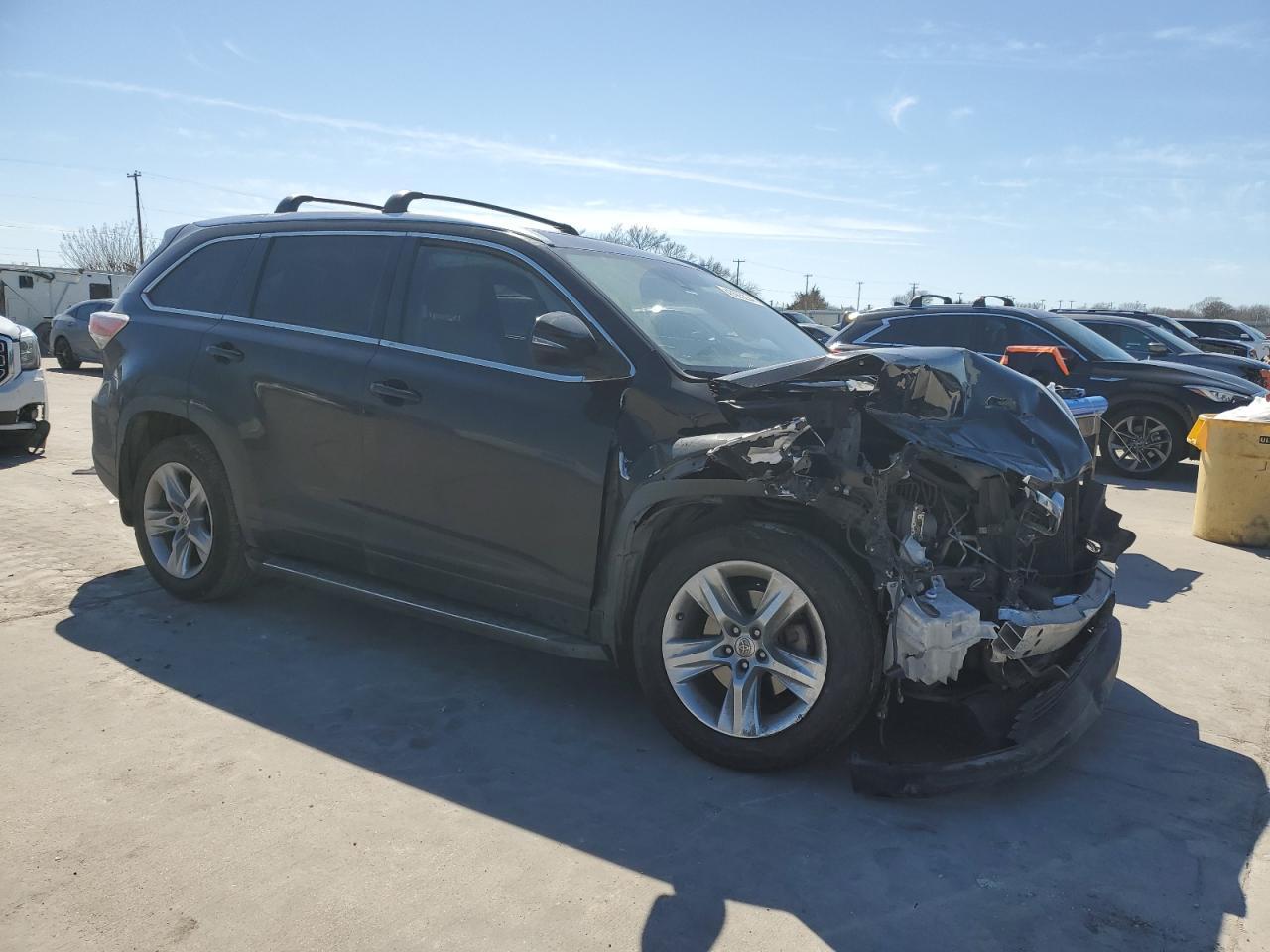 2014 TOYOTA HIGHLANDER - Image 4