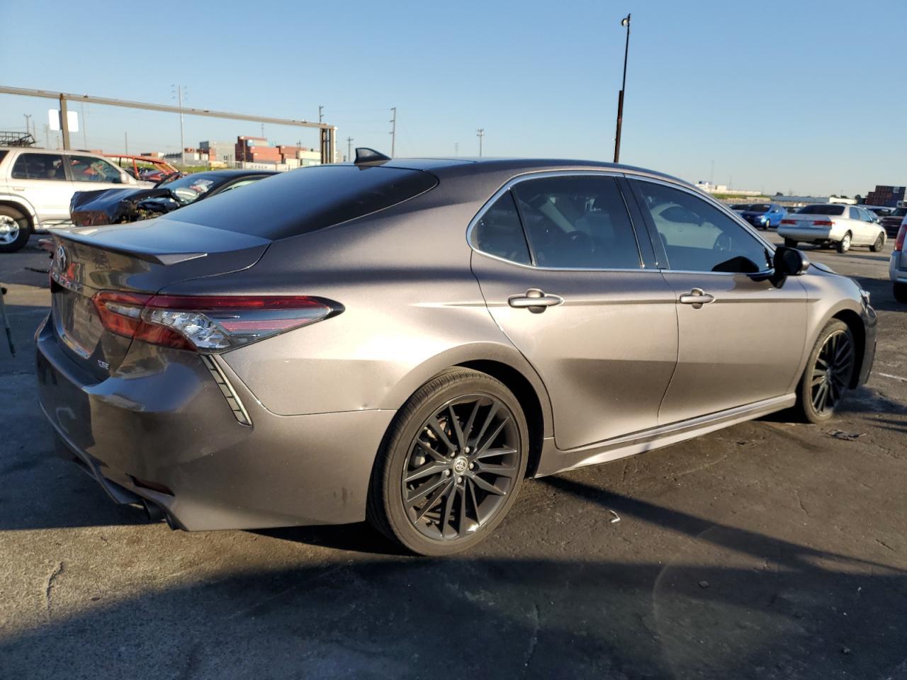 2021 TOYOTA CAMRY XSE - Фото 3